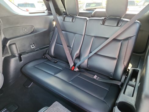 Used 2025 Ford Explorer ST-Line AWD/4WD image 12