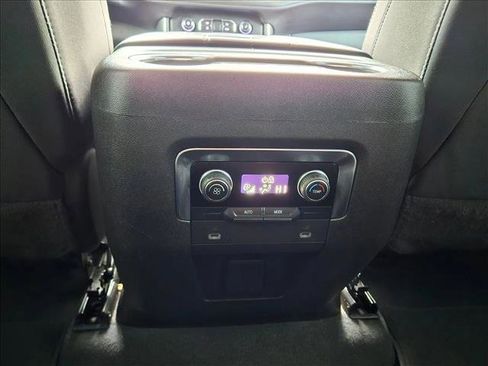 Used 2022 Chevrolet Tahoe LS image 16