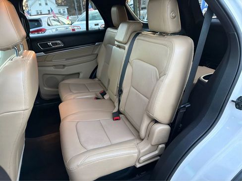 Used 2016 Ford Explorer Limited image 37