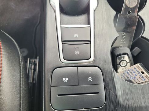 Certified 2025 Ford Escape ST-Line image 25