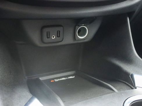 Used 2022 Chevrolet Traverse LT image 35