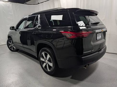 Certified 2023 Chevrolet Traverse LT w/ LT Premium Package AWD/4WD image 7