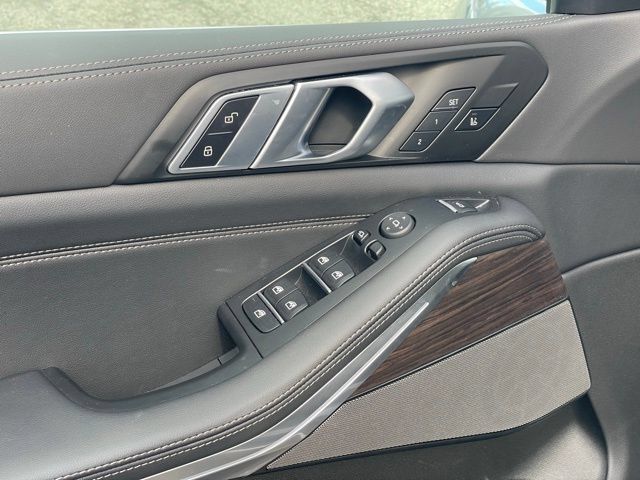 Used 2026 BMW X5 xDrive40i w/ Climate Comfort Package AWD/4WD image 13
