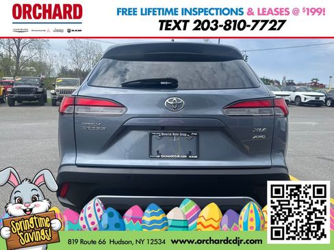 Used 2023 Toyota Corolla Cross XLE w/ Convenience Package AWD/4WD image 5