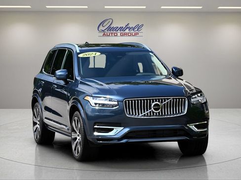 Certified 2024 Volvo XC90 T8 Core w/ Climate Package AWD/4WD image 2