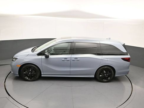 Used 2024 Honda Odyssey Sport image 44