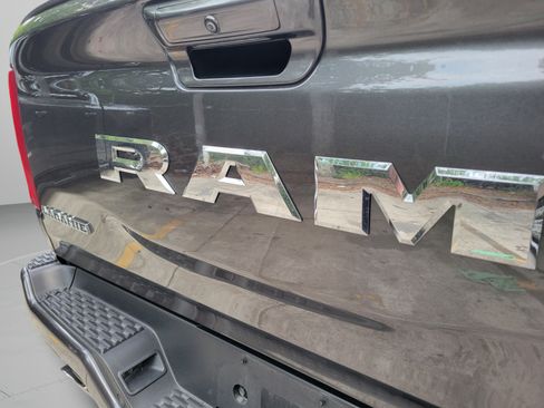 Used 2025 RAM 1500 Laramie AWD/4WD image 30