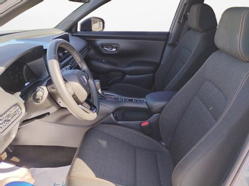 Certified 2024 Honda HR-V Sport image 9