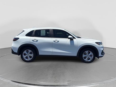 Used 2023 Honda HR-V LX image 7