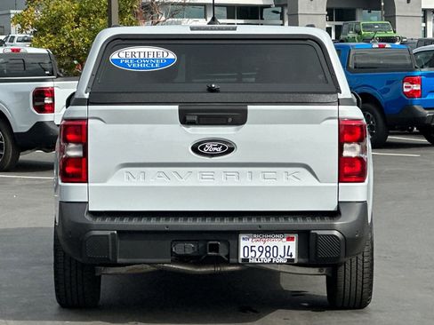 Certified 2025 Ford Maverick Lariat w/ Black Appearance Package image 6