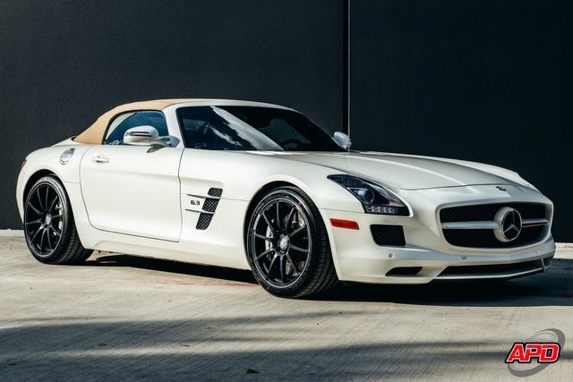 Used 2012 Mercedes-Benz SLS AMG Roadster image 38