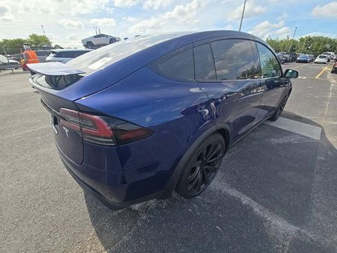 Used 2023 Tesla Model X AWD/4WD image 4