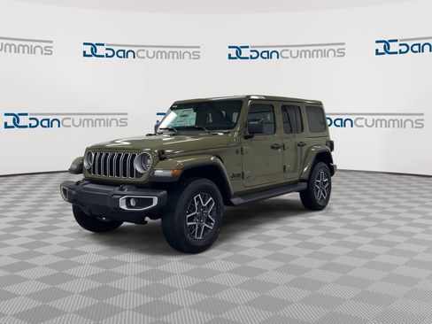 New 2026 Jeep Wrangler Unlimited Sahara AWD/4WD image 4