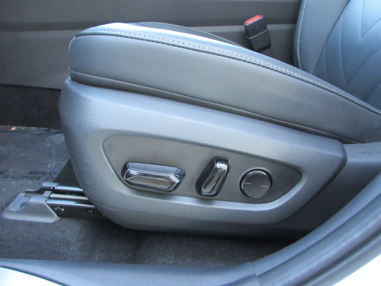 Used 2026 Lexus NX 450h+ AWD w/ Accessory Package (Z2) image 33