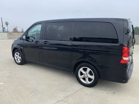 Used 2017 Mercedes-Benz Metris Passenger image 10