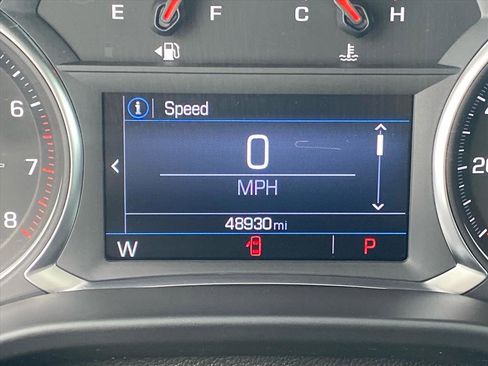 Used 2023 GMC Acadia SLE w/ Driver Convenience Package image 17