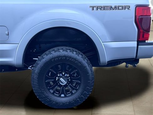 Used 2022 Ford F250 Lariat w/ Tremor Off-Road Package image 46