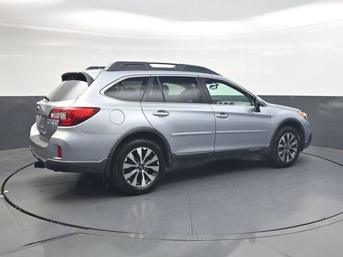 Used 2015 Subaru Outback 2.5i Limited w/ Protection Package #1 AWD/4WD image 4