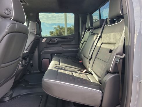 Used 2024 GMC Sierra 1500 AT4X image 13