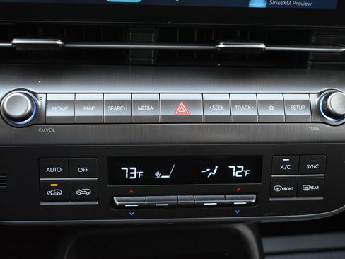 Used 2025 Hyundai Kona SEL image 29