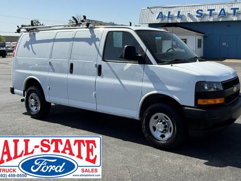 Used 2022 Chevrolet Express 2500 w/ Driver Convenience Package RWD image 2