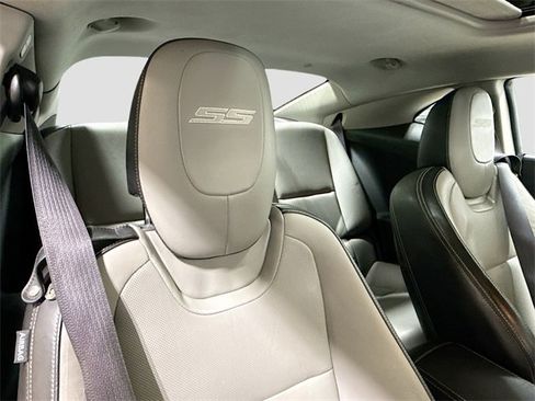 Used 2010 Chevrolet Camaro SS w/ RS Package image 28