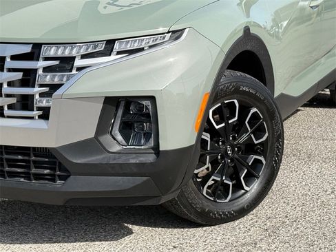 Used 2023 Hyundai Santa Cruz SEL Premium w/ Launch Package image 2