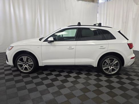 Used 2025 Audi Q5 2.0T Premium image 3