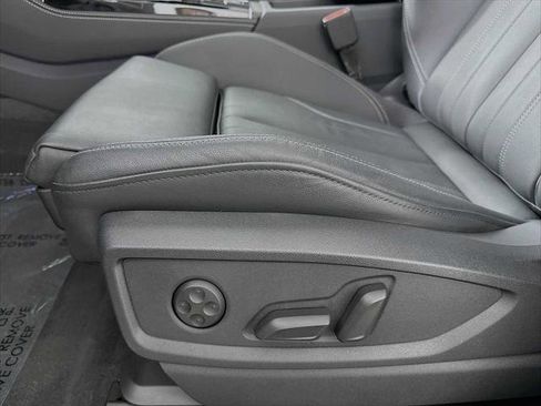 Certified 2025 Audi Q5 2.0T Premium Plus w/ Premium Plus Package image 18