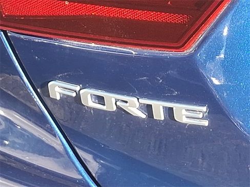 Certified 2023 Kia Forte LXS image 29