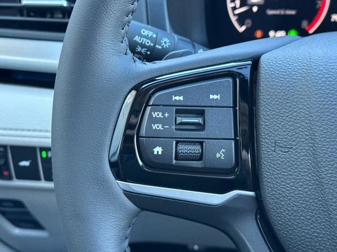 New 2026 Honda Odyssey Touring image 17