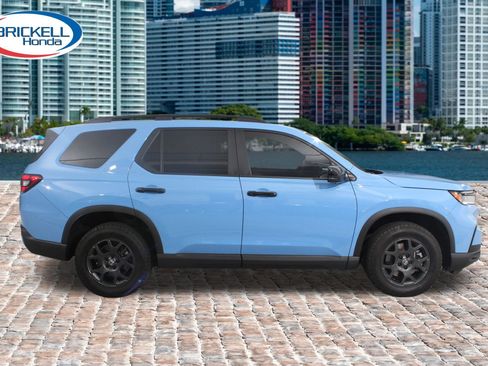 Used 2024 Honda Pilot TrailSport image 7