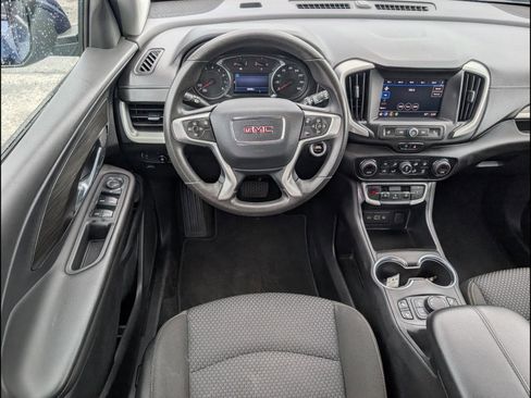 Used 2022 GMC Terrain SLE w/ Driver Convenience Package FWD image 12