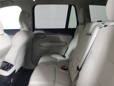 Certified 2025 Volvo XC90 B5 Plus w/ Protection Package AWD/4WD image 11