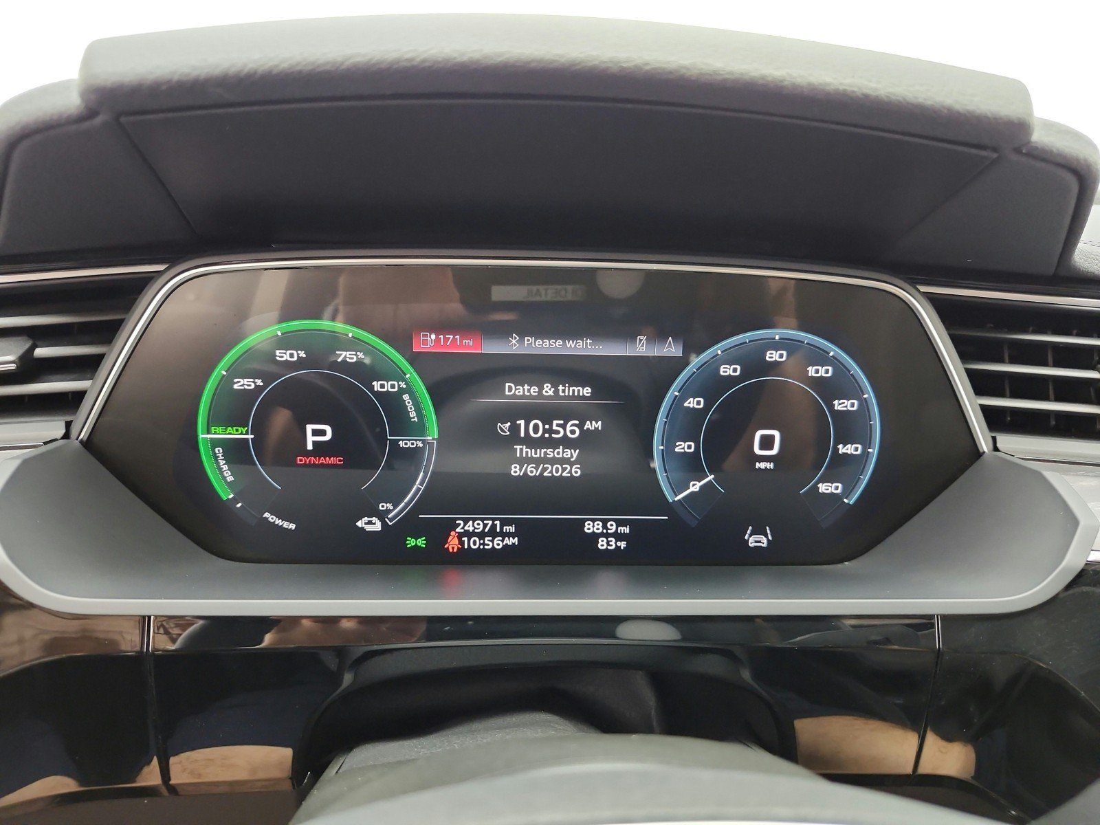 Used 2024 Audi Q8 e-tron Premium AWD/4WD image 10