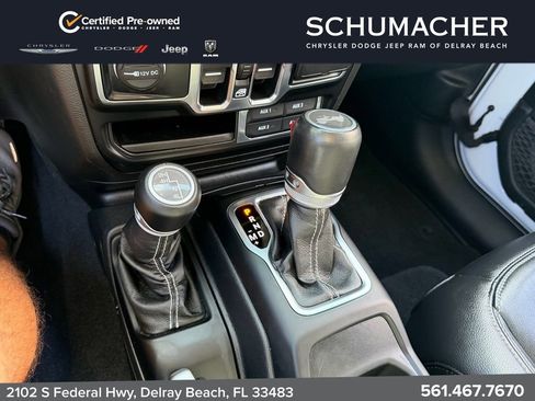 Used 2021 Jeep Wrangler Unlimited Sahara w/ Uconnect 4C Nav & Sound Group AWD/4WD image 18