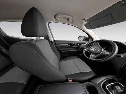 Used 2022 Nissan Rogue Sport SV FWD image 17