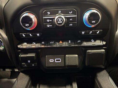 Used 2021 GMC Sierra 1500 Denali w/ Technology Package AWD/4WD image 22