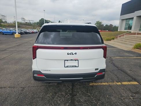 New 2026 Kia Carnival SX Prestige image 6