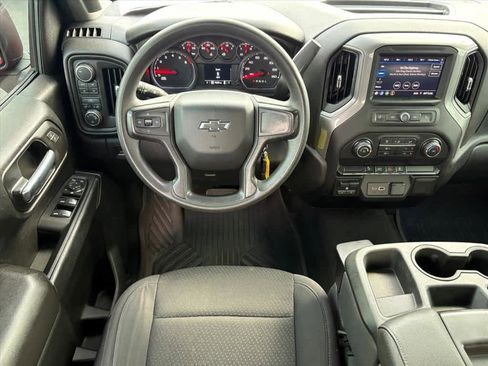 Used 2021 Chevrolet Silverado 1500 Custom Trail Boss w/ LPO, Dark Essentials Package image 4