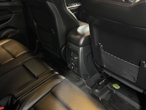 Used 2021 Jeep Grand Cherokee Trailhawk w/ Trailhawk Luxury Group image 13