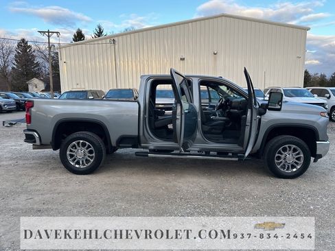 Used 2024 Chevrolet Silverado 3500 LTZ w/ LTZ Plus Package image 31