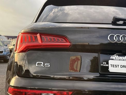 Used 2020 Audi Q5 2.0T Premium AWD/4WD image 9