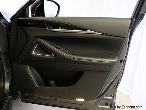 Used 2023 INFINITI QX60 Sensory w/ Cargo Package image 33