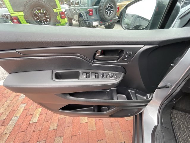 Certified 2025 Honda Odyssey EX-L image 10
