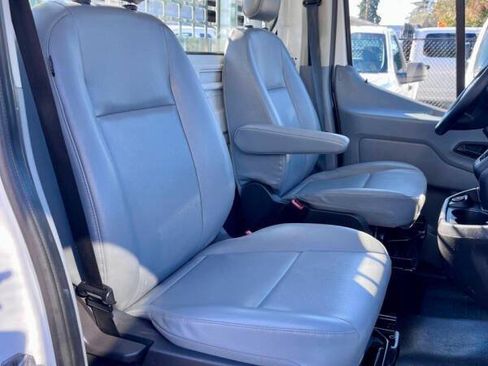 Used 2018 Ford Transit 250 138 RWD image 19