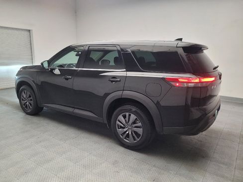 Used 2022 Nissan Pathfinder S FWD image 3