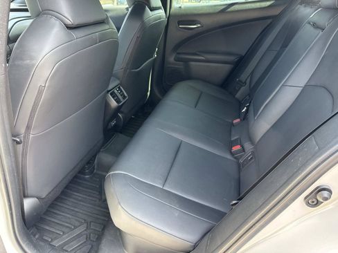 Used 2022 Lexus UX 250h w/ Accessory Package (Z2) AWD/4WD image 15