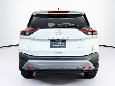 Used 2023 Nissan Rogue S AWD/4WD image 7