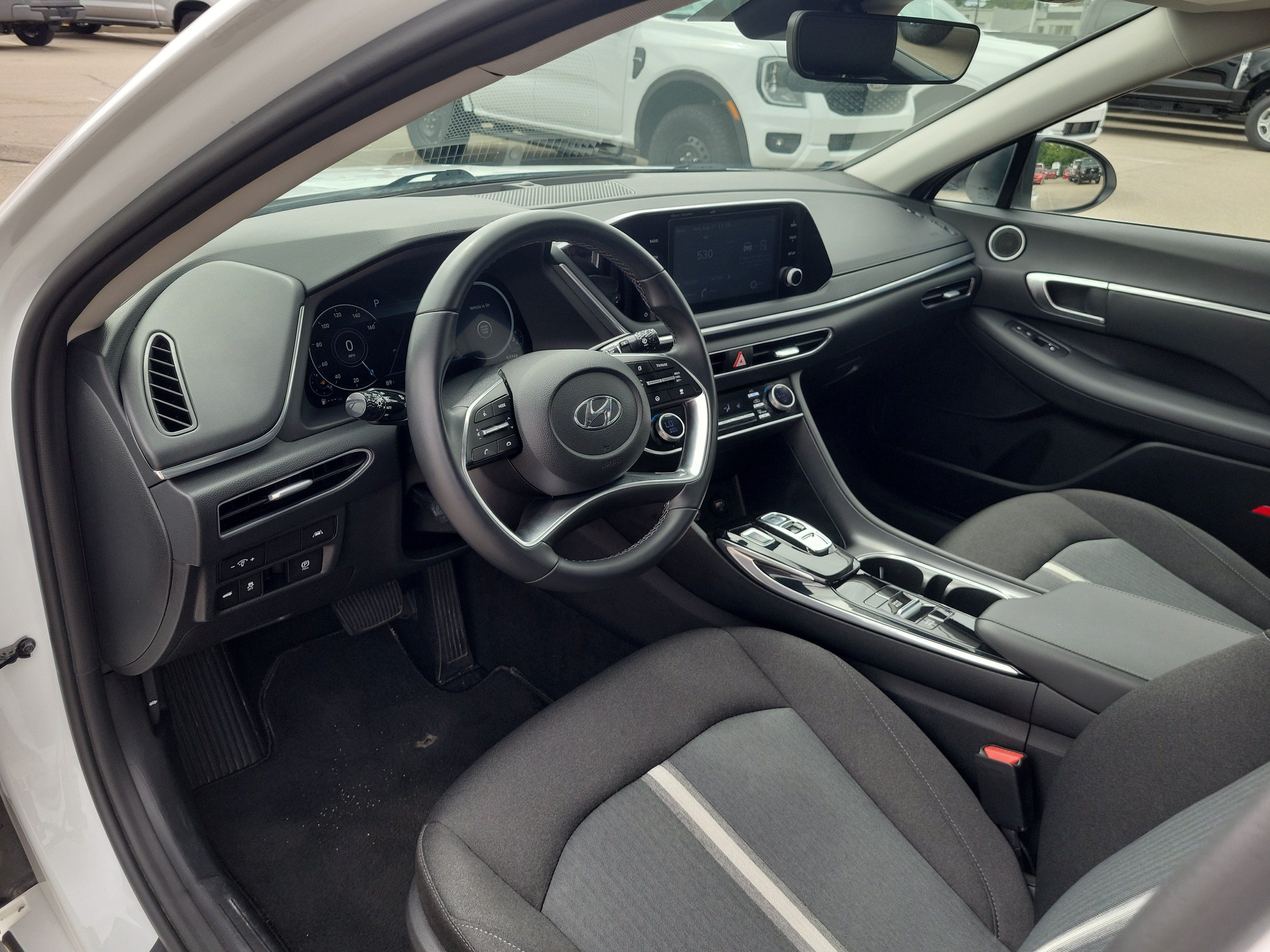 Used 2021 Hyundai Sonata SEL w/ Convenience Package FWD image 17